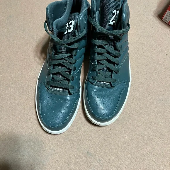 Jordan Men's Sneakers - Forest Green - Picture 2 of 4